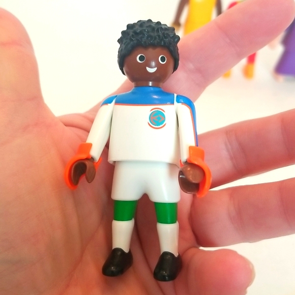 Playmobil Five Different Figures - Picture 5 of 9